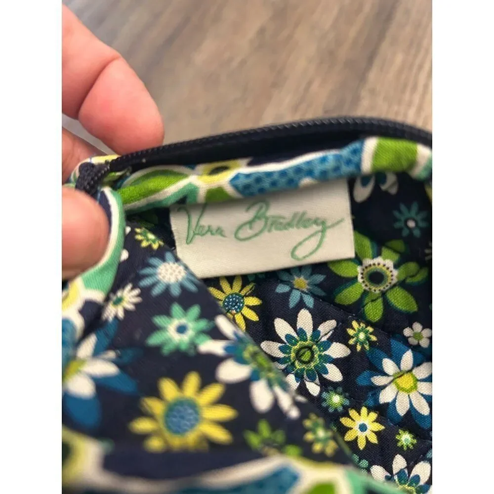 Vera Bradley Floral Wristlet Wallet 3"x5" Blue/Green Daisy Print - Picture 3 of 5